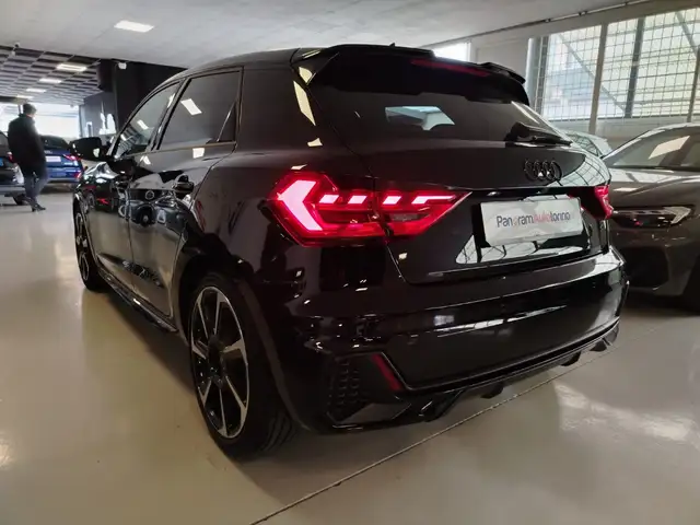 Audi A1 view 5