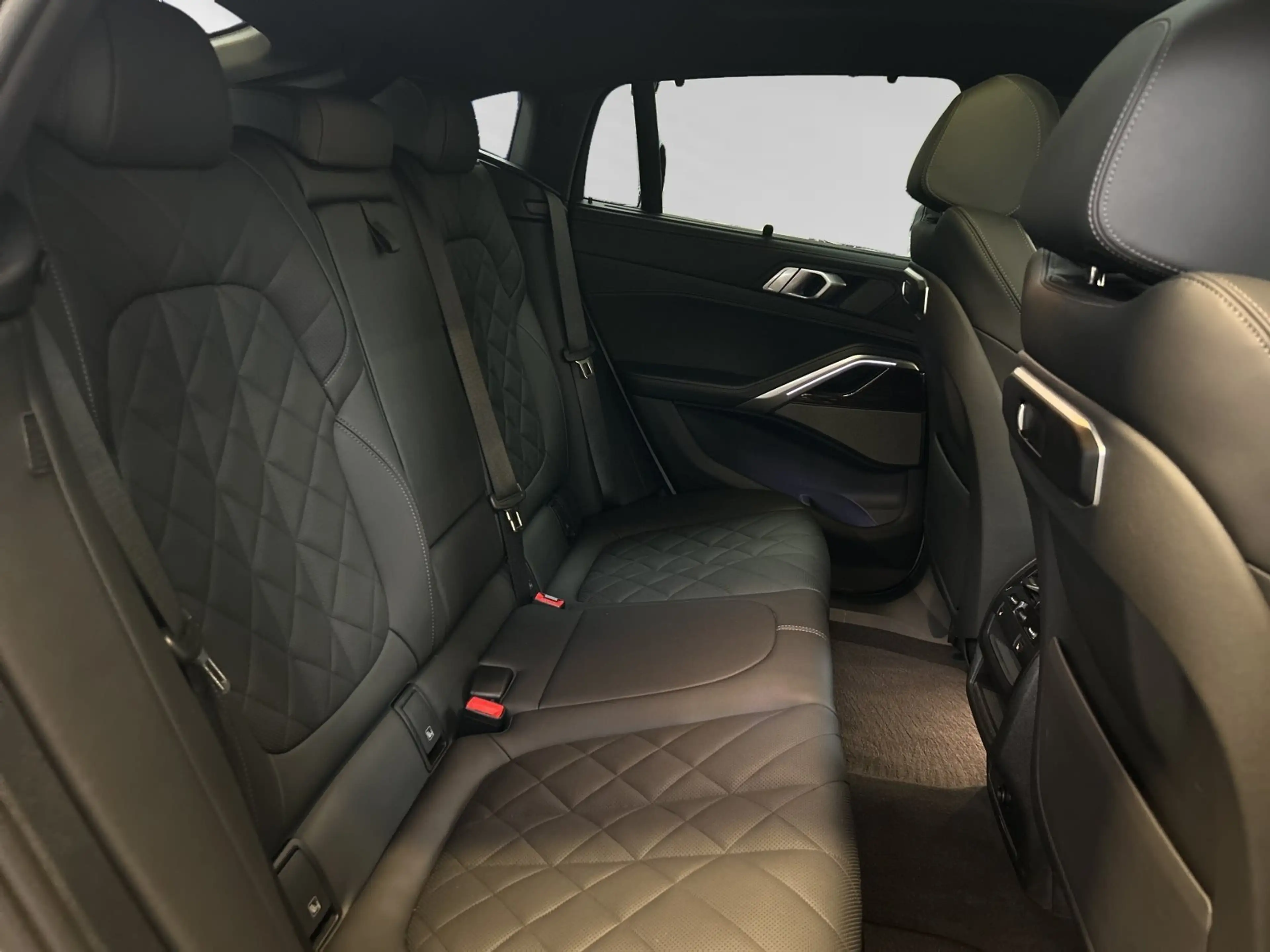 BMW X6 xDrive40d M Sport|AHK|Pano|Standhzg.|H/K — photo 13