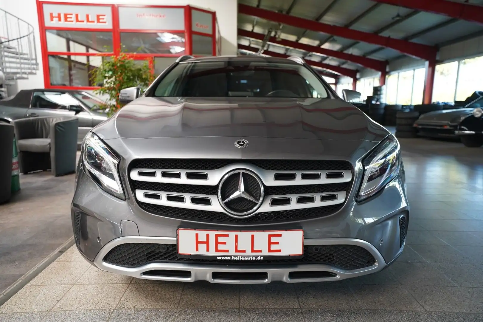 Mercedes-Benz GLA 250 Urban*AHK+SHZ+NAVI+LED+PDC Grigio - 2