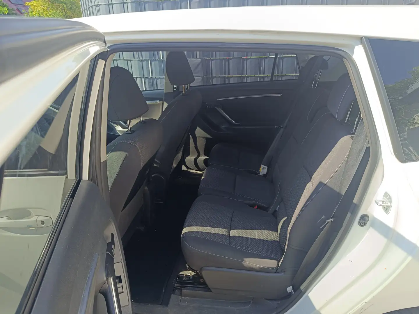 Toyota Verso Verso 1.8 5-Sitzer Executive Blanc - 2