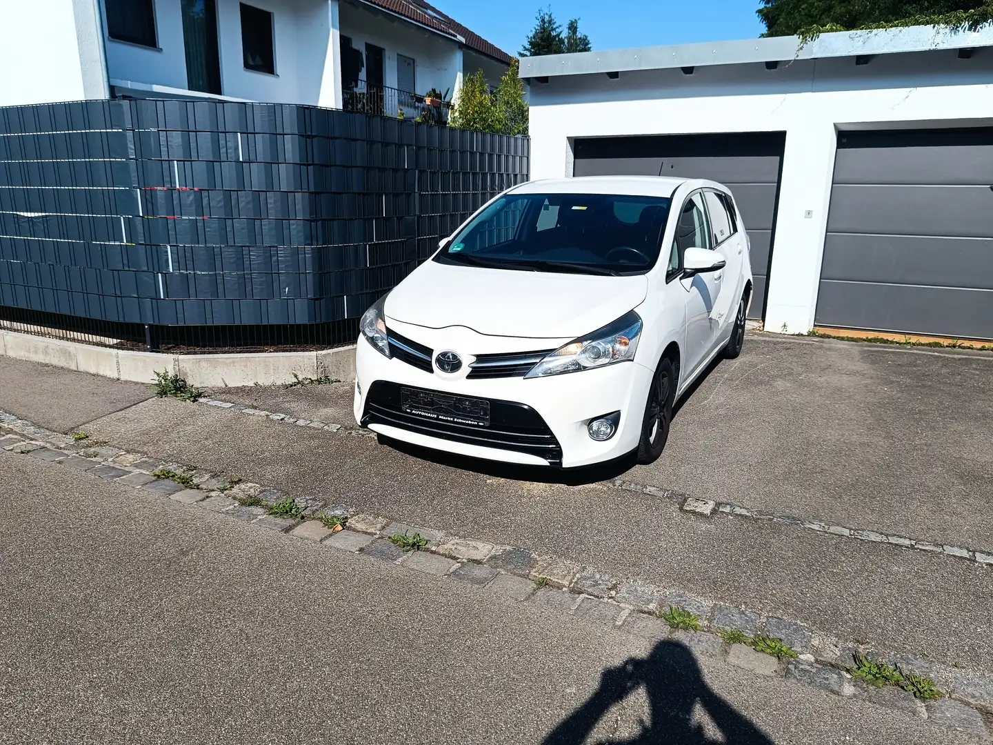 Toyota Verso Verso 1.8 5-Sitzer Executive Blanc - 1