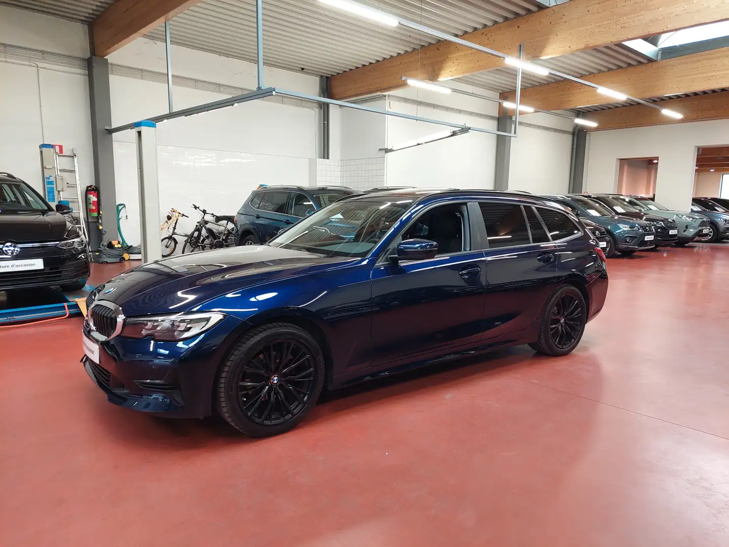 BMW 318 318d Touring - Individual Color - PANODAK - Euro6d Bleu - 1