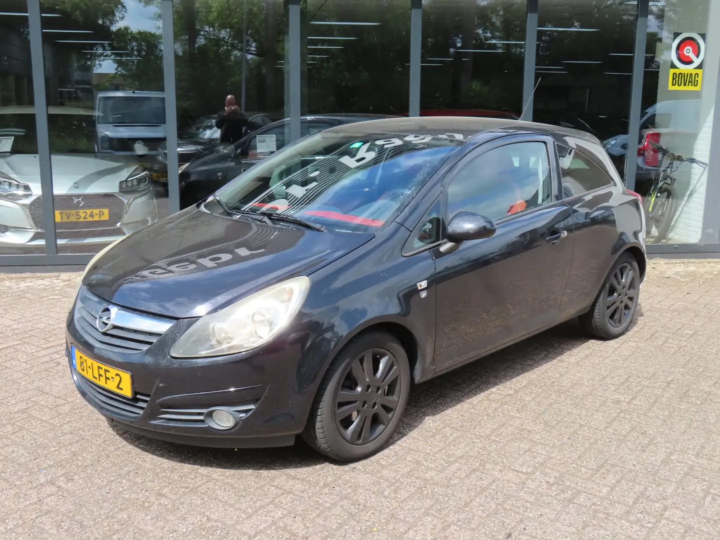 Opel Corsa 1.0-12V '111' Edition*Airco*EXPORTPRIJS* Zwart - 2