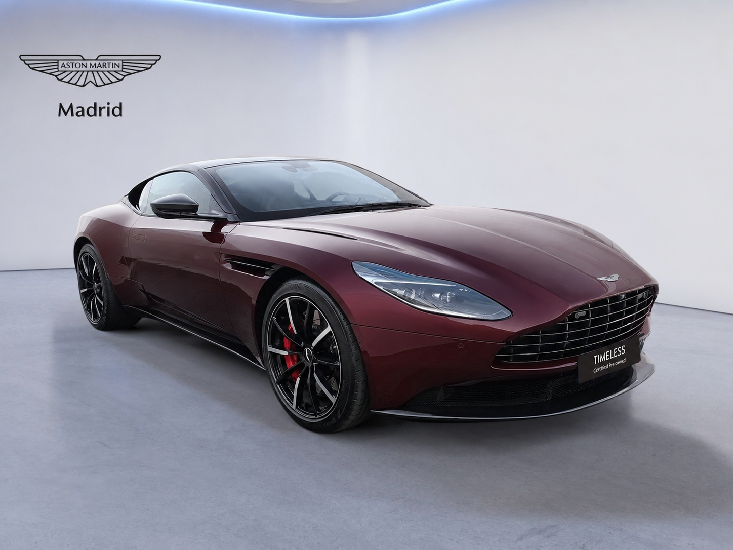 Aston Martin DB11 Coupe V8 - foto 1