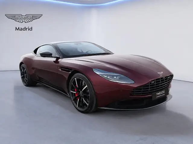 Aston Martin DB11 Coupe V8