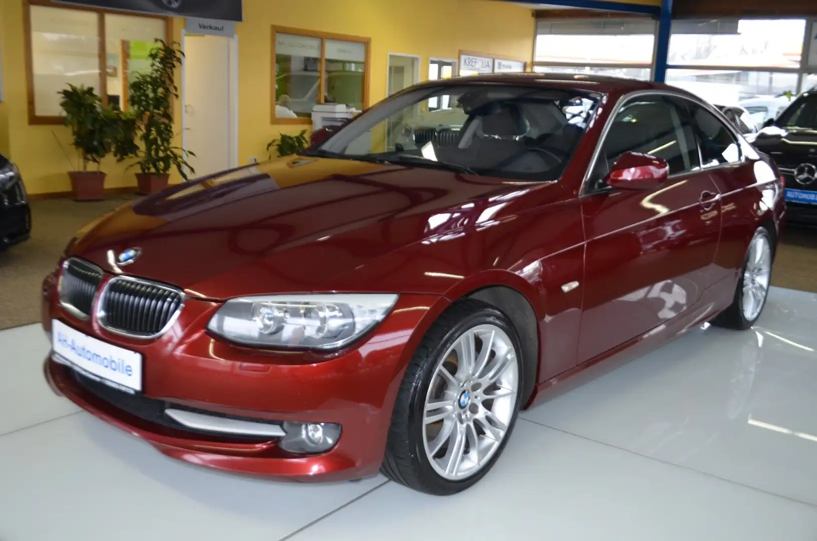 BMW 330 i Coupe xDrive Bi-XENON / NAVI / LEDER / PDC Piros - 1