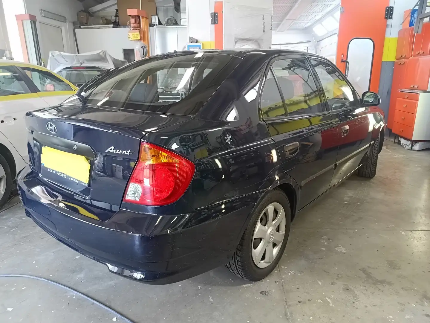Hyundai ACCENT 4p 1.3 12v GL Air Bleu - 2