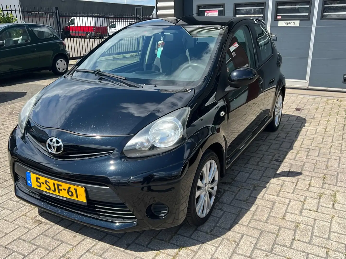 Toyota Aygo 1.0 VVT-i Comfort Noir - 2