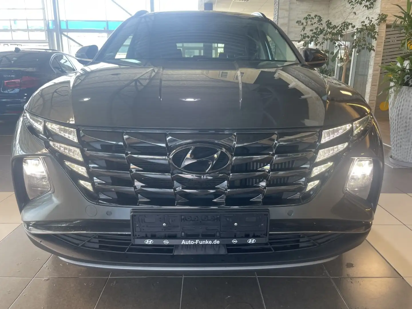 Hyundai TUCSON Prime 4WD dig.Cockpit AHK ACC Leder Krell Grau - 2
