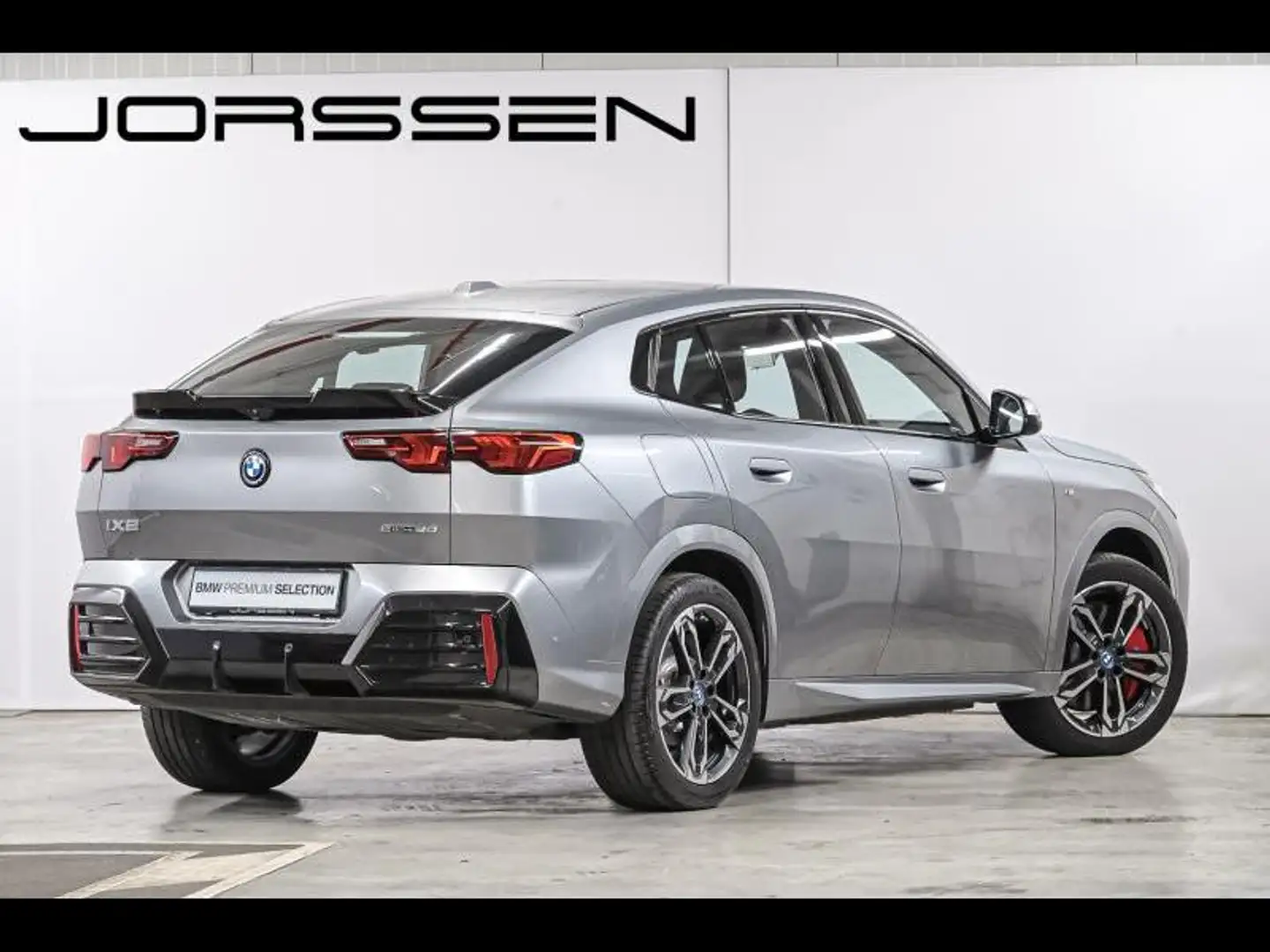 BMW iX2 eDrive20 M Sport pack Pro Grijs - 2