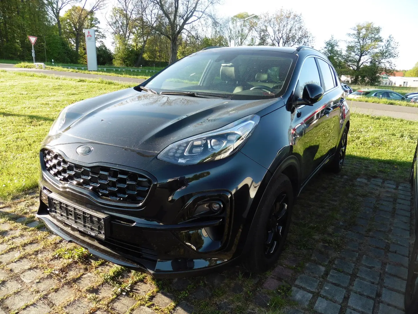 Kia Sportage 1.6 T-GDI AWD DCT Black Edition Negro - 1
