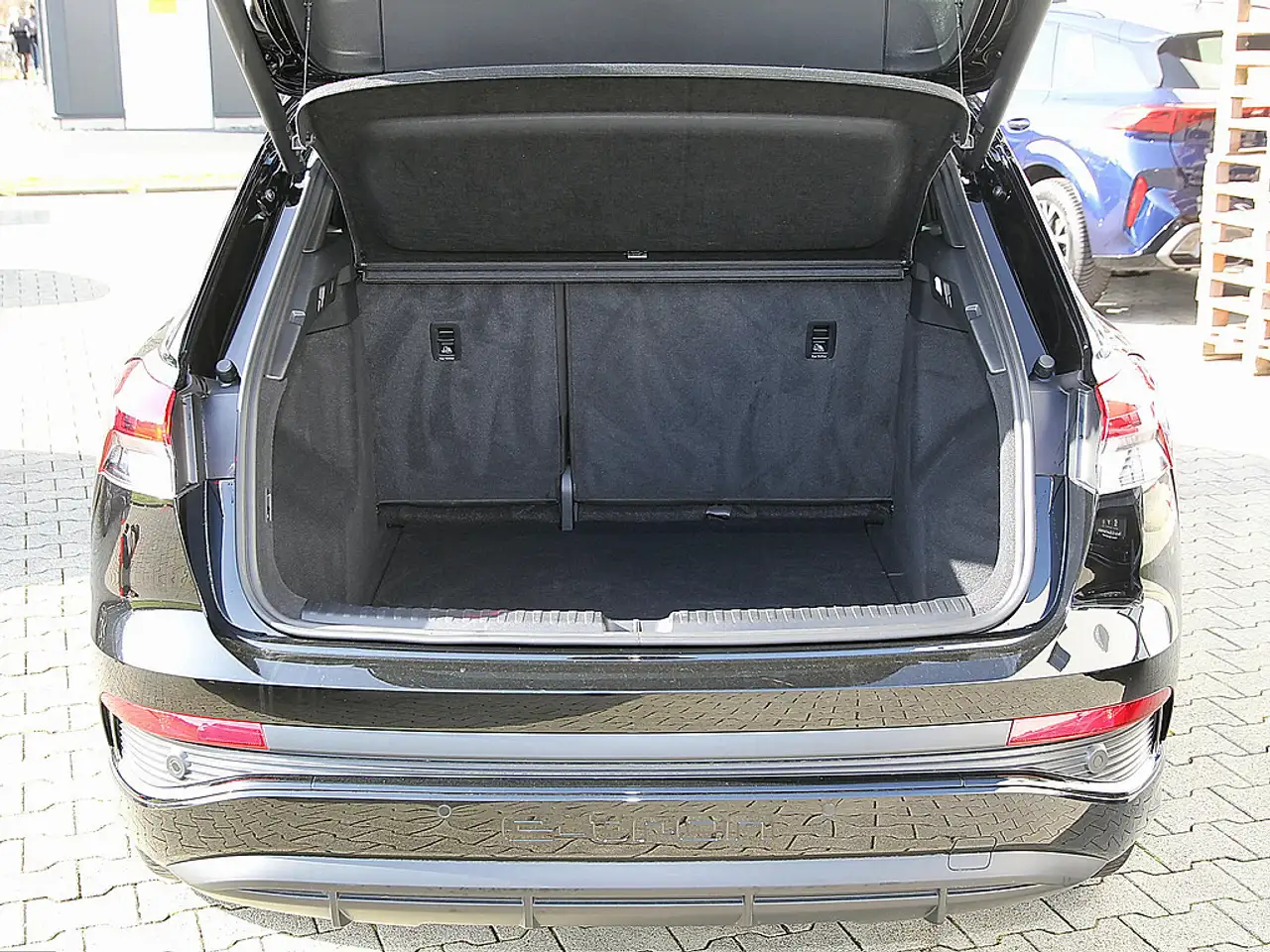 Audi Q4 e-tron 45 S-line Pano S-line Edition Sonos 9