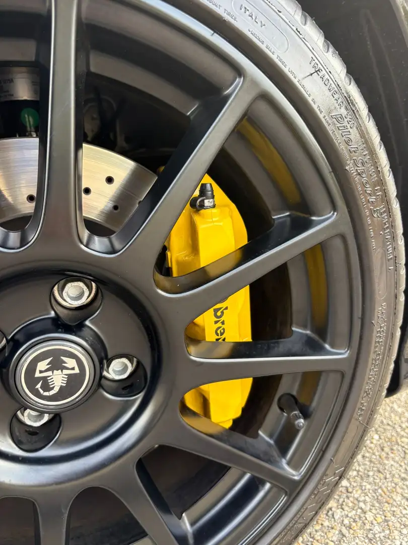 Abarth 695 1.4 t-jet Competizione 180cv - 1