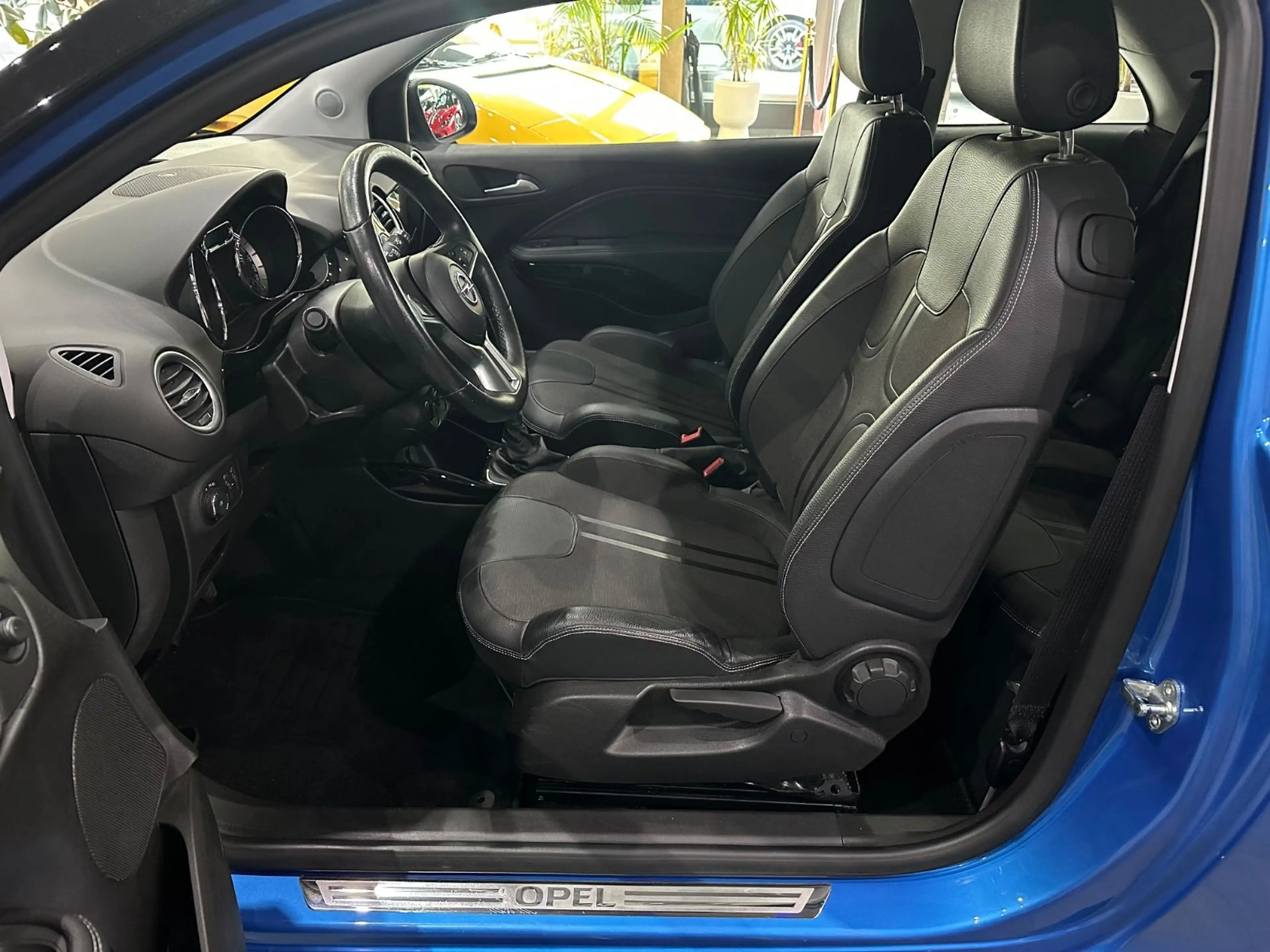 Opel Adam 120 Jahre / Sitzheizung / Lenkradheizung — photo 7
