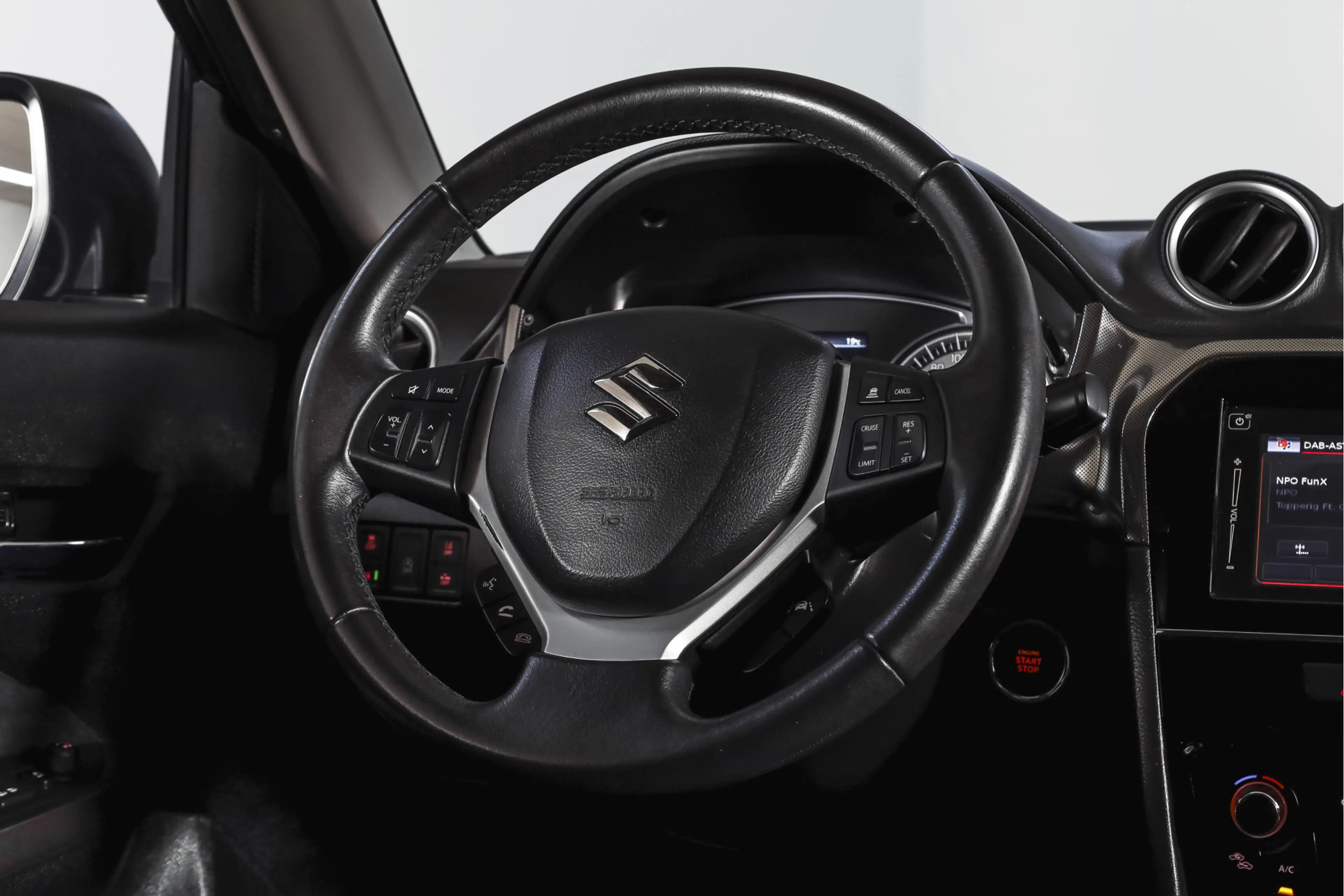 Suzuki Vitara 1.4 Boosterjet 140 PK Stijl Org. NL. | Afn. Trekha — photo 9