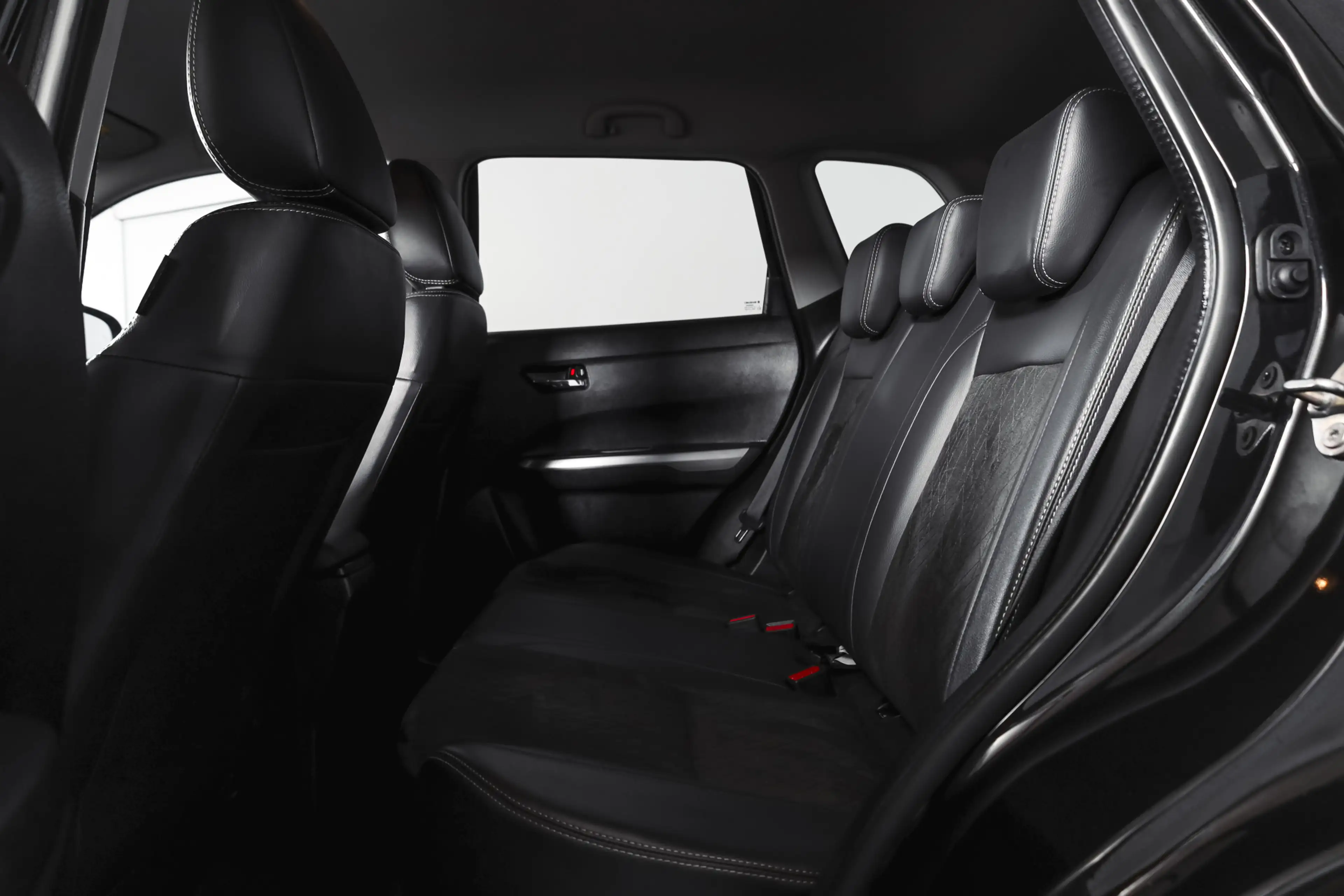 Suzuki Vitara 1.4 Boosterjet 140 PK Stijl Org. NL. | Afn. Trekha — photo 47