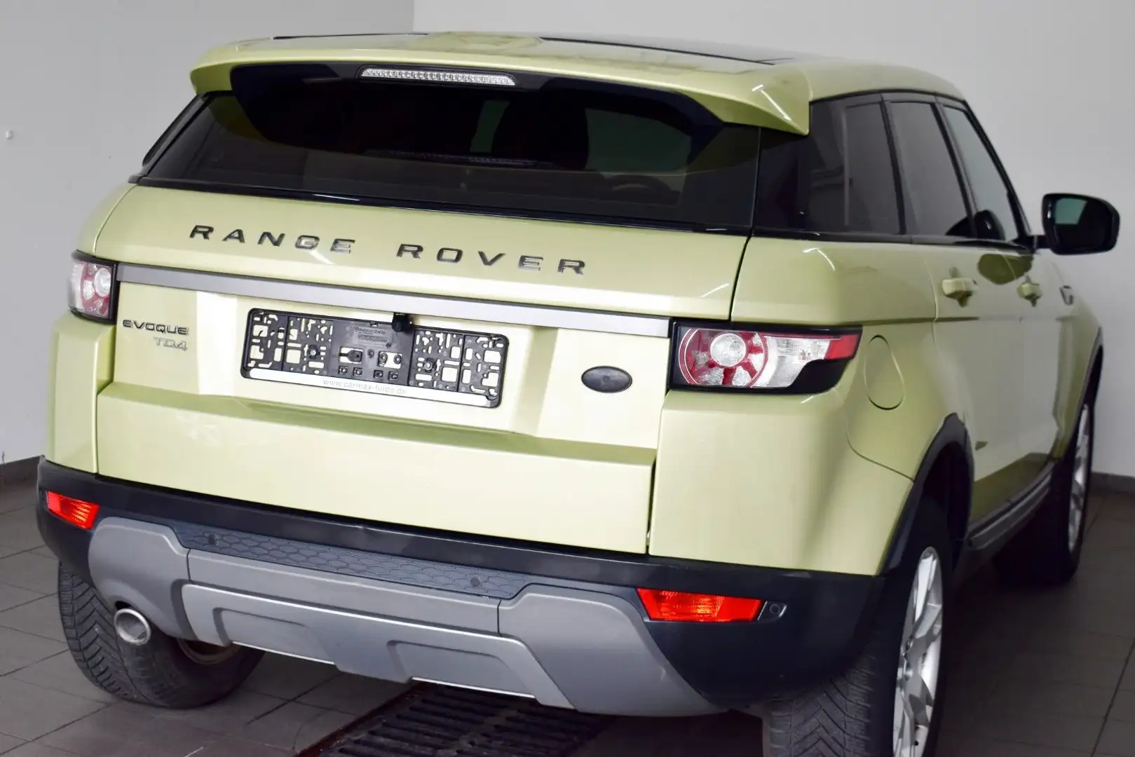 Land Rover Range Rover Evoque Pure Leder,Navi,Panorama,Cam Grün - 2