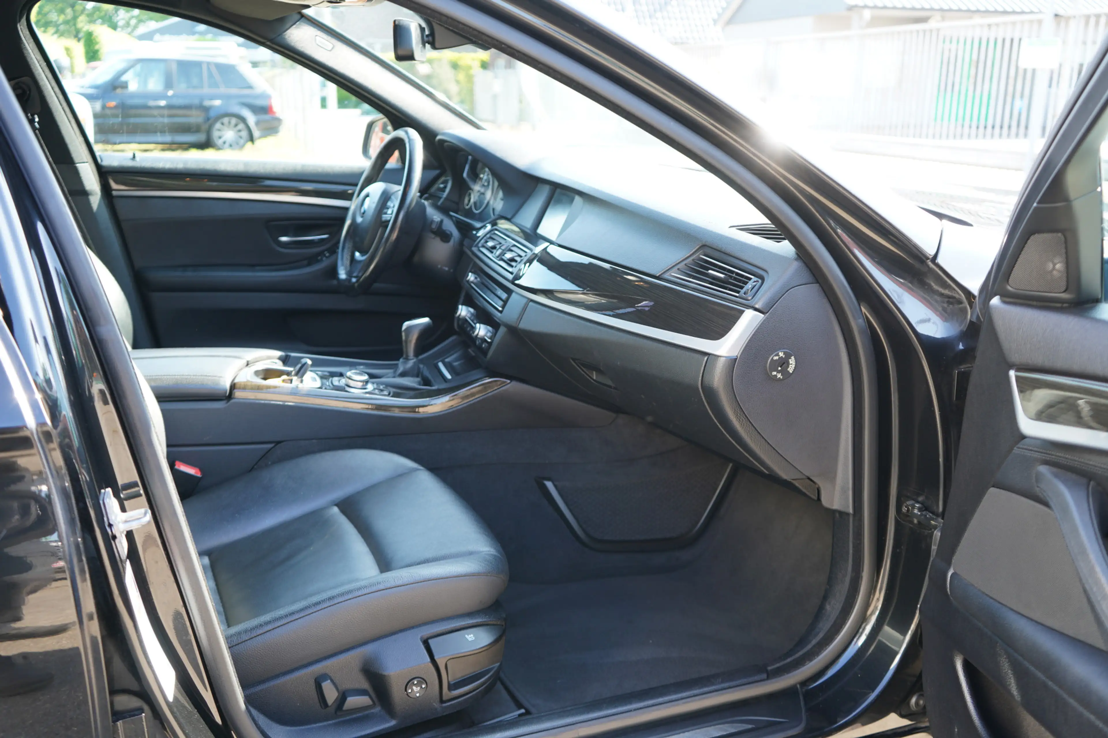 BMW 535 5-serie Touring 535i High Executive — photo 13
