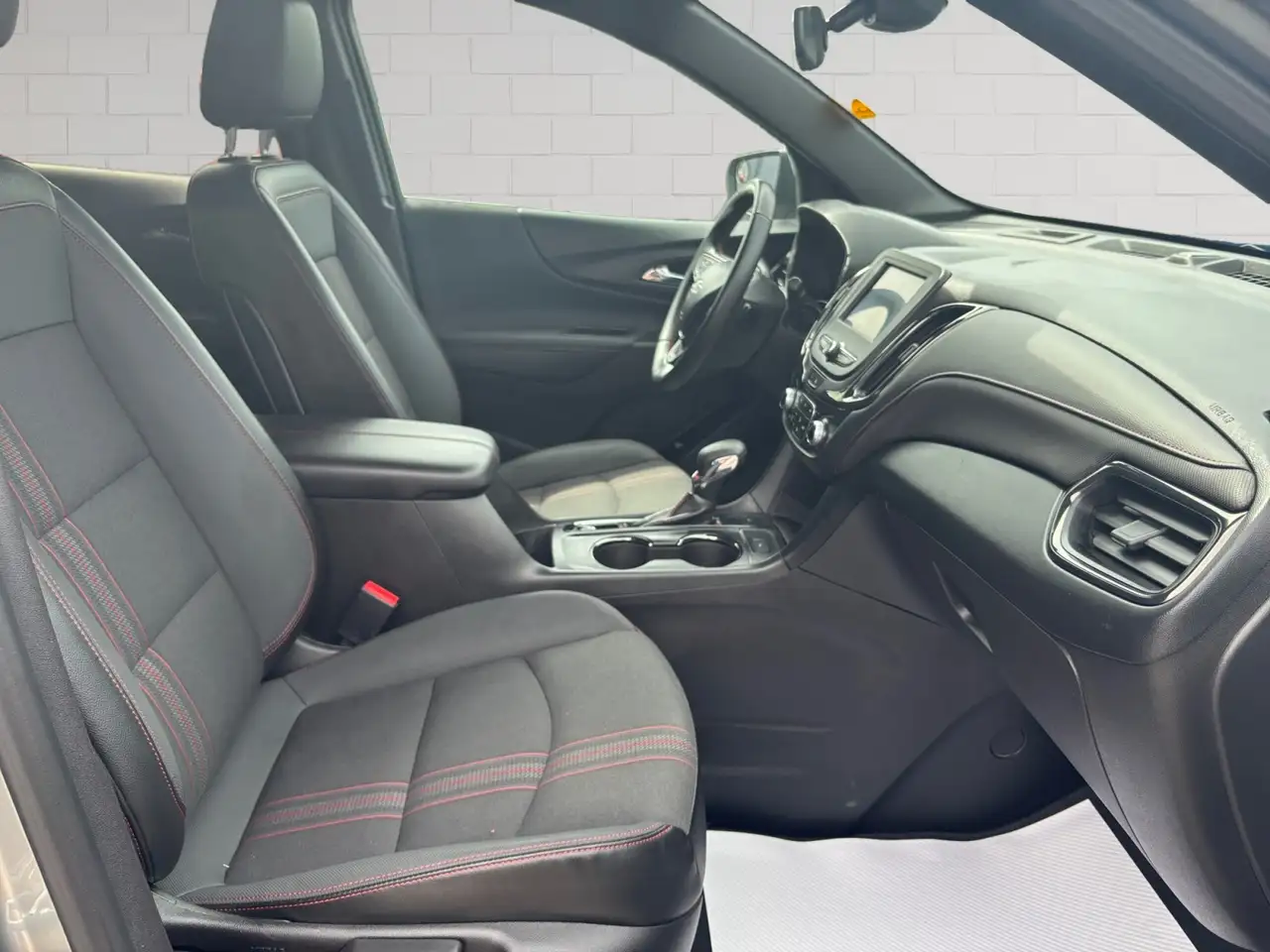 Chevrolet Equinox photo Chevrolet Equinox
