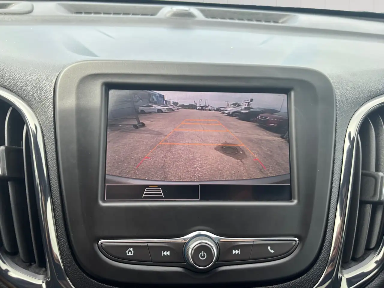 Chevrolet Equinox photo Chevrolet Equinox