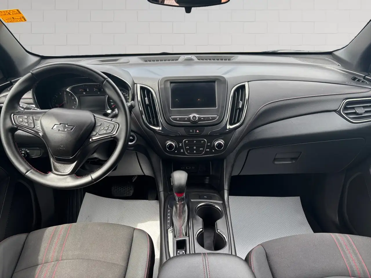 Chevrolet Equinox photo Chevrolet Equinox