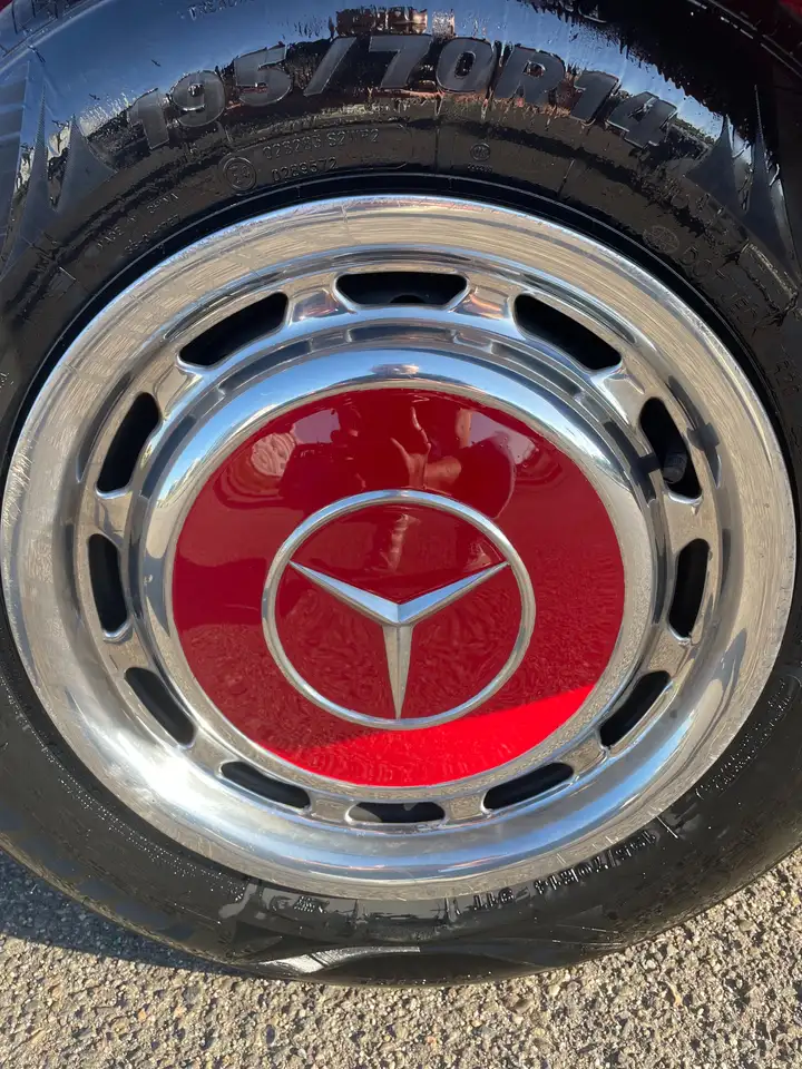 Mercedes-Benz 240, foto 9