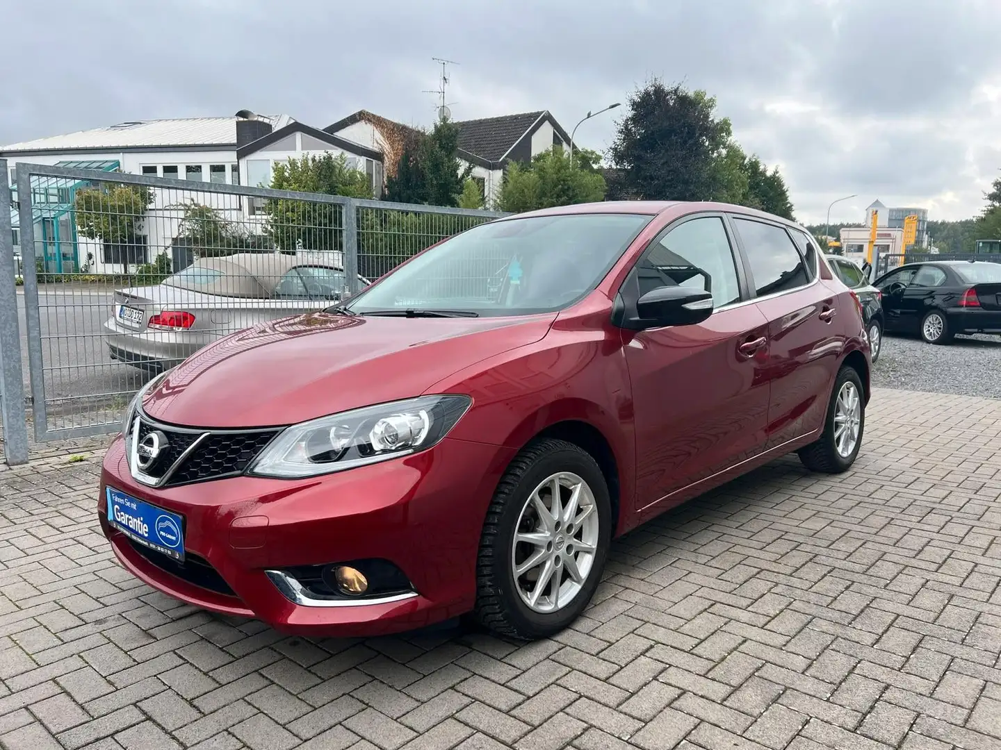 Nissan Pulsar Black Edition Rot - 1
