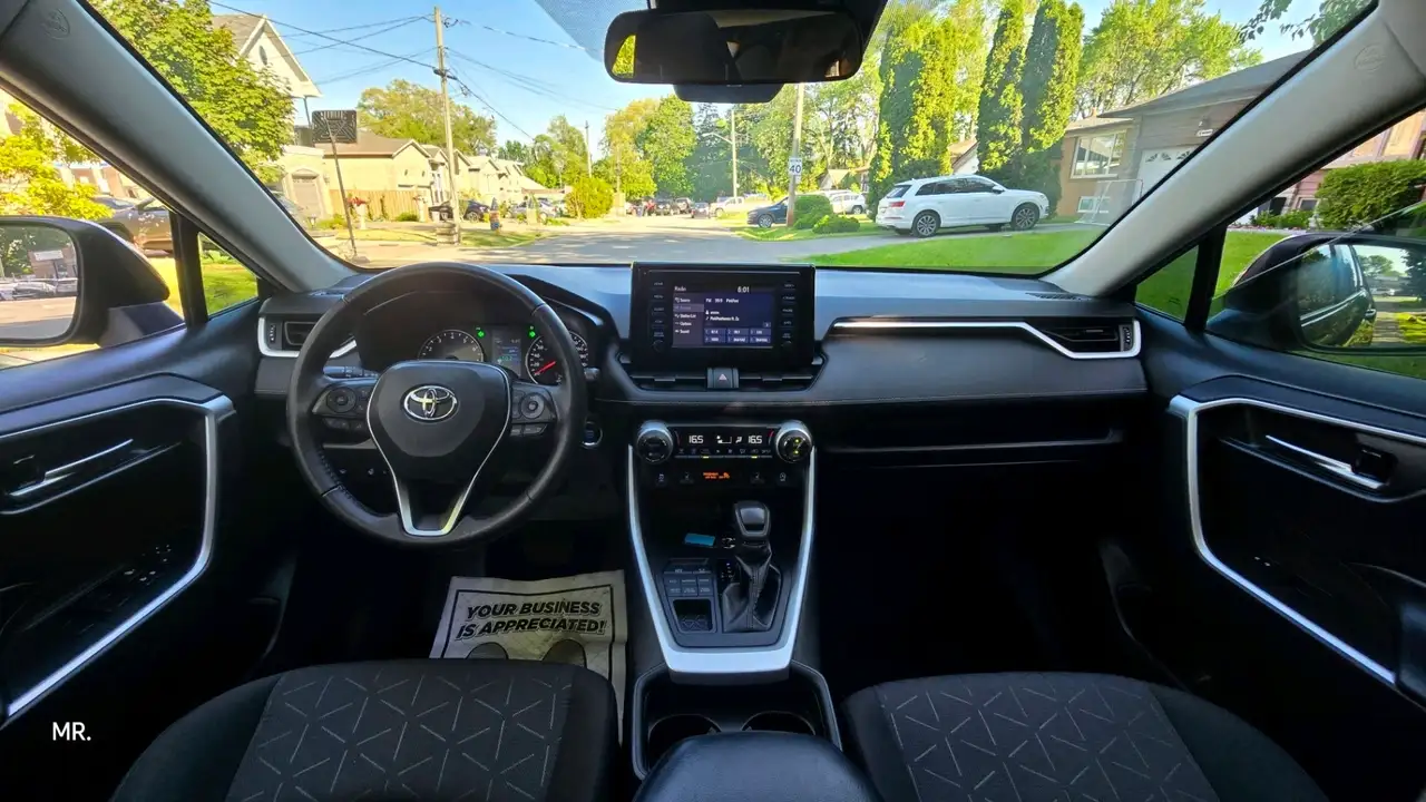 Toyota RAV 4 снимка Toyota RAV 4