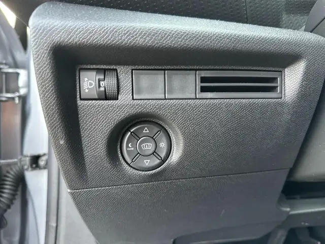 Citroen C4 view 14