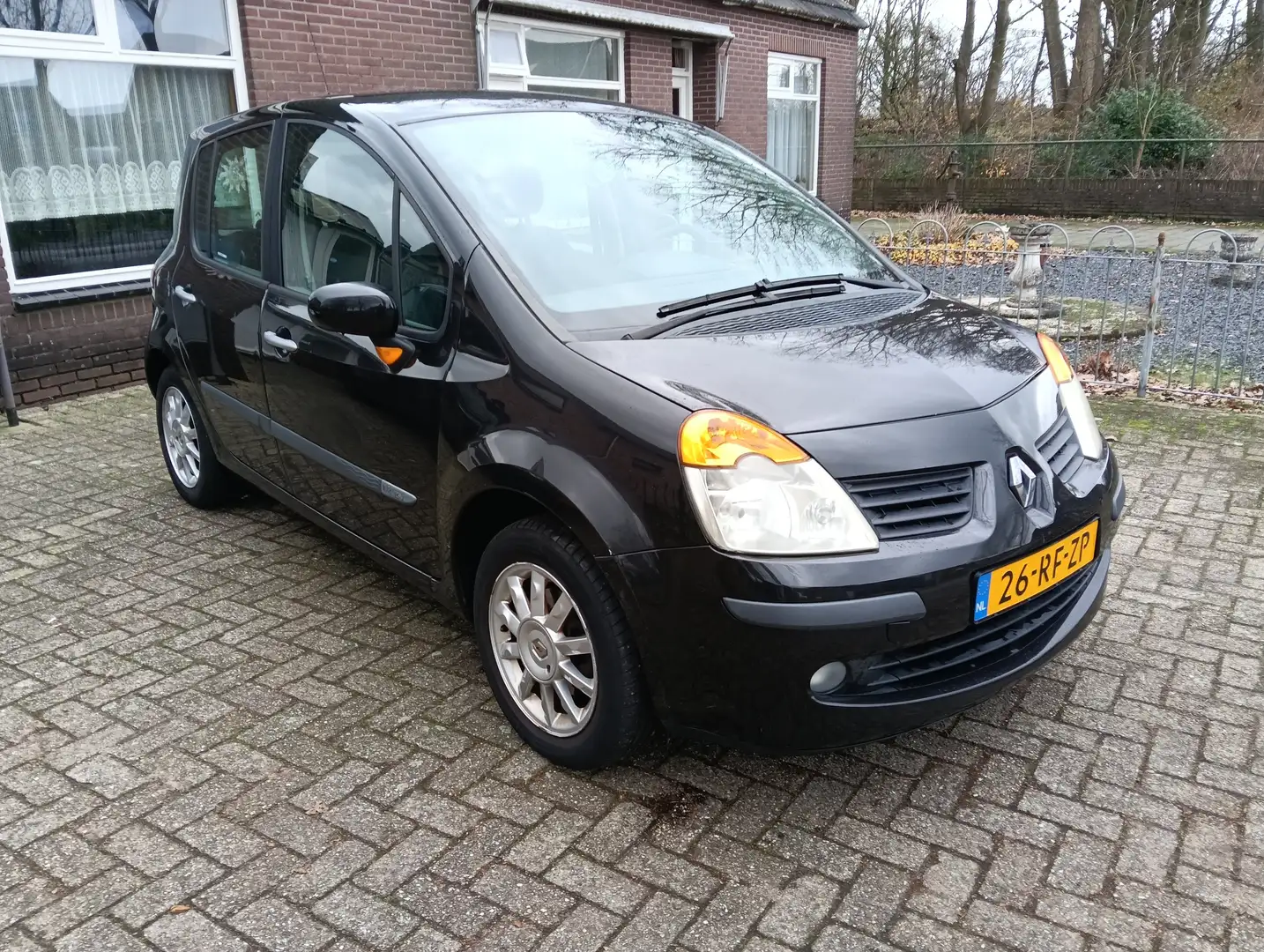 Renault Modus Modus 1.4-16V Priv.Luxe Zwart - 2