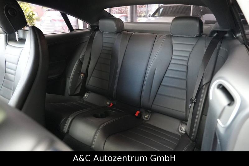 Mercedes-Benz E 400 Coupé 4Matic AMG Line — photo 12