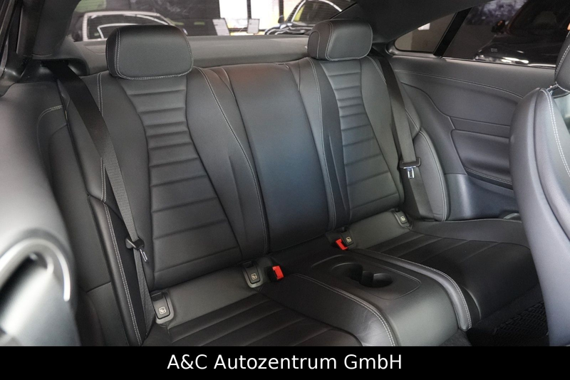 Mercedes-Benz E 400 Coupé 4Matic AMG Line — photo 13