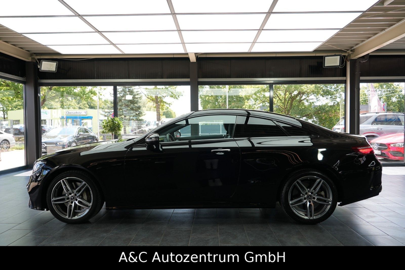 Mercedes-Benz E 400 Coupé 4Matic AMG Line — photo 3