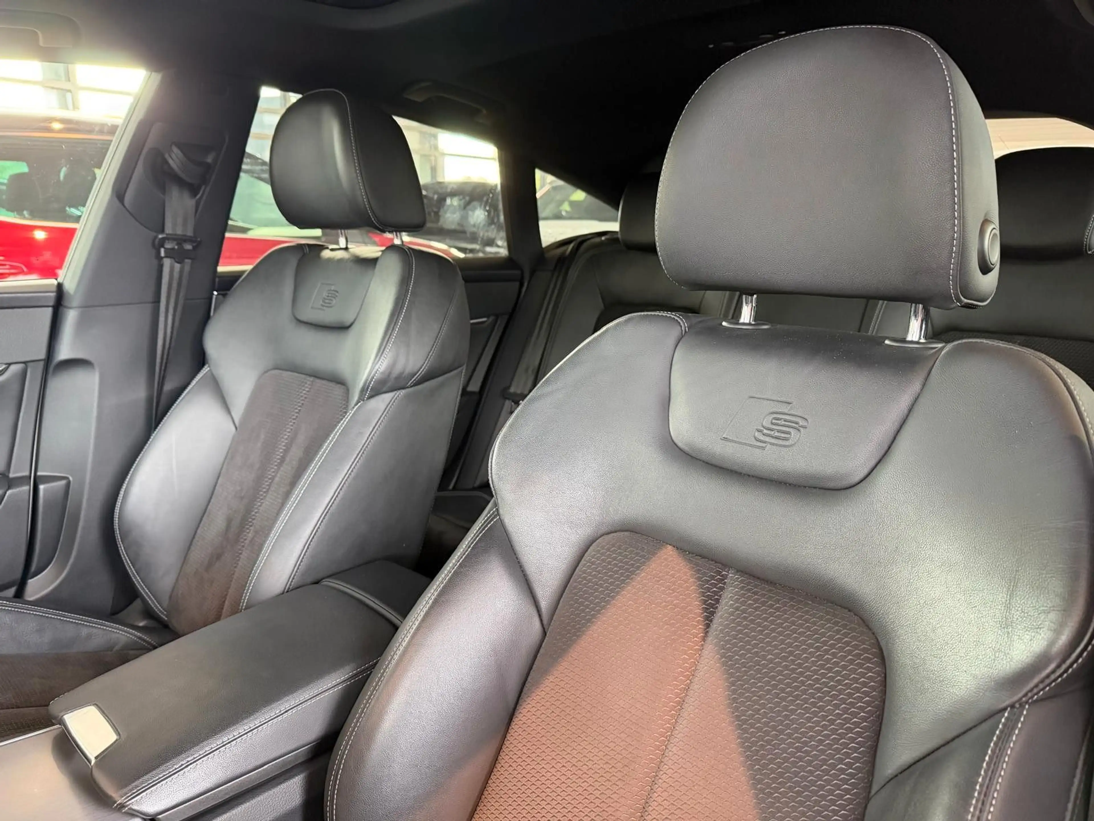 Audi A7 Sportback 45 basis TDI quattro — photo 12