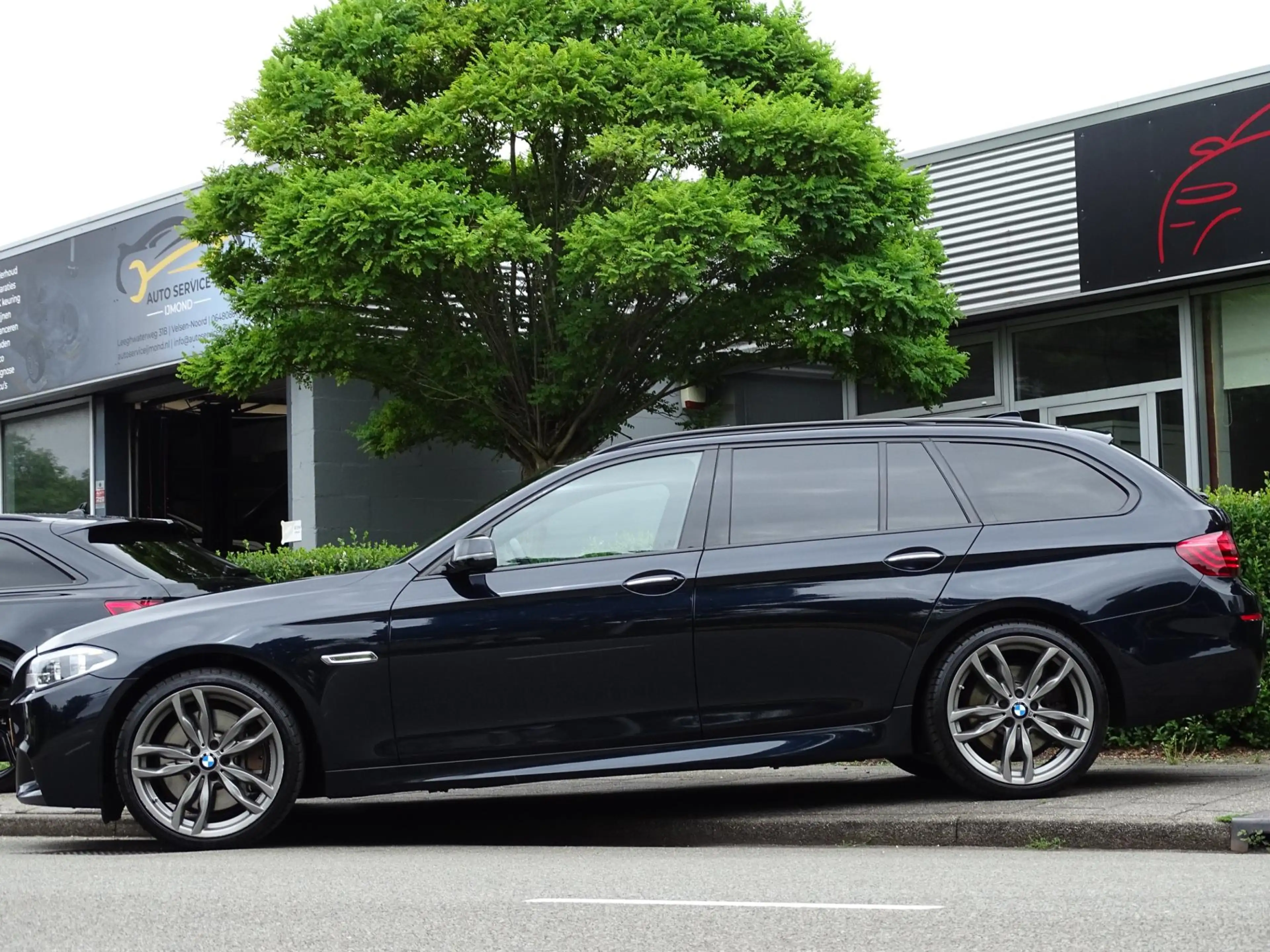 BMW M550 5-serie Touring M550xd - MOTOR DEFECT - FACE-LIFT — photo 15