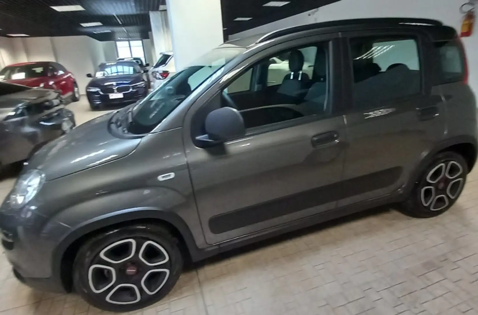 Fiat Panda 1.0 Hybrid City Life Grigio - 2