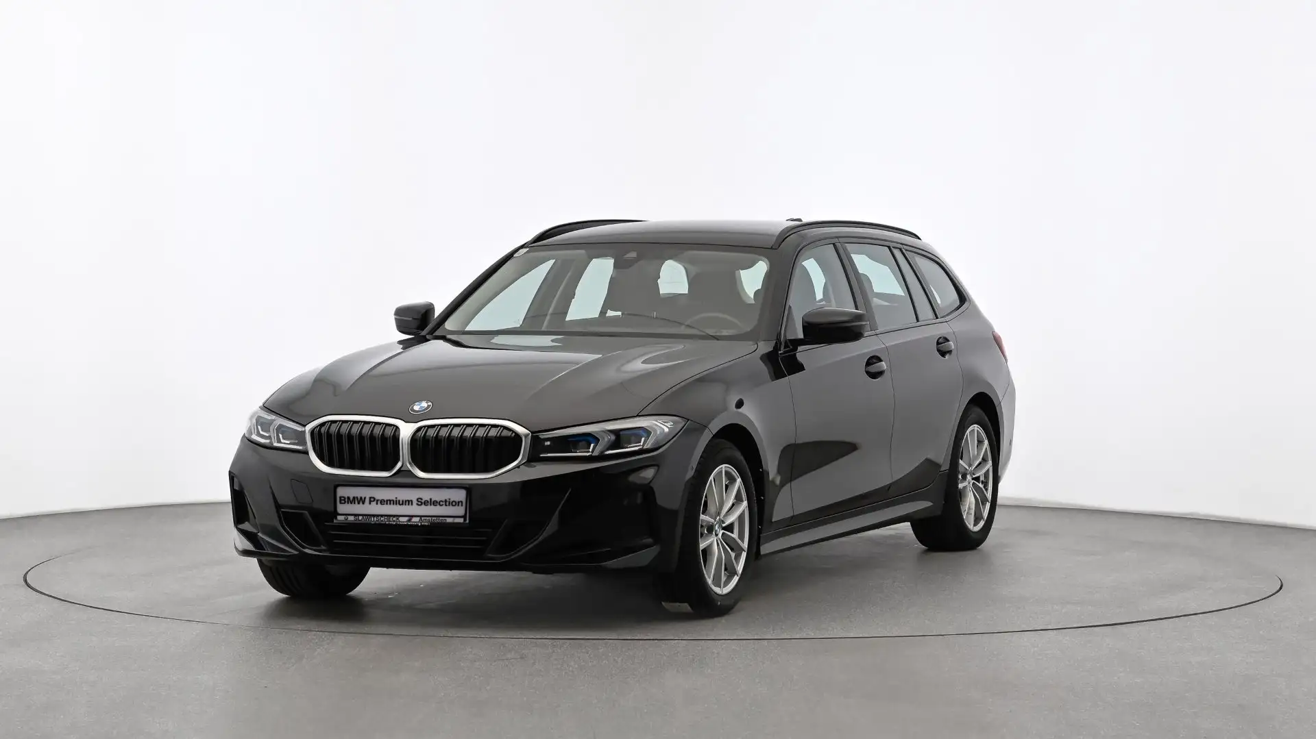 BMW 316 d G21 Schwarz - 1