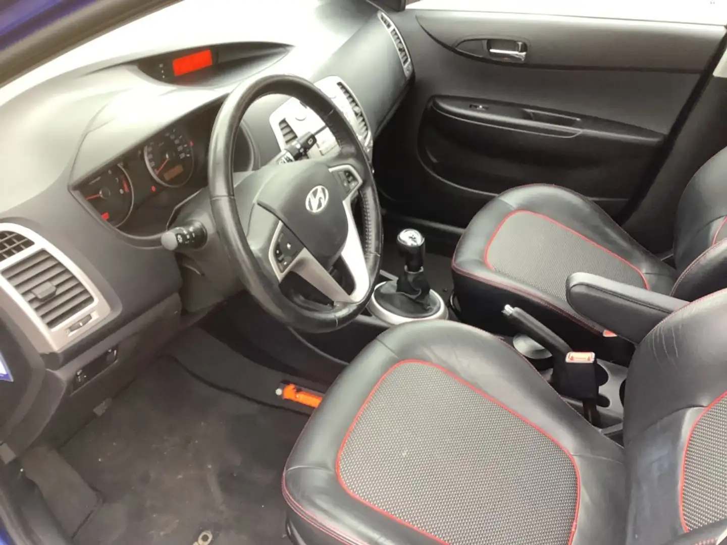 Hyundai i20 1.4I I-CATCHER Blauw - 2