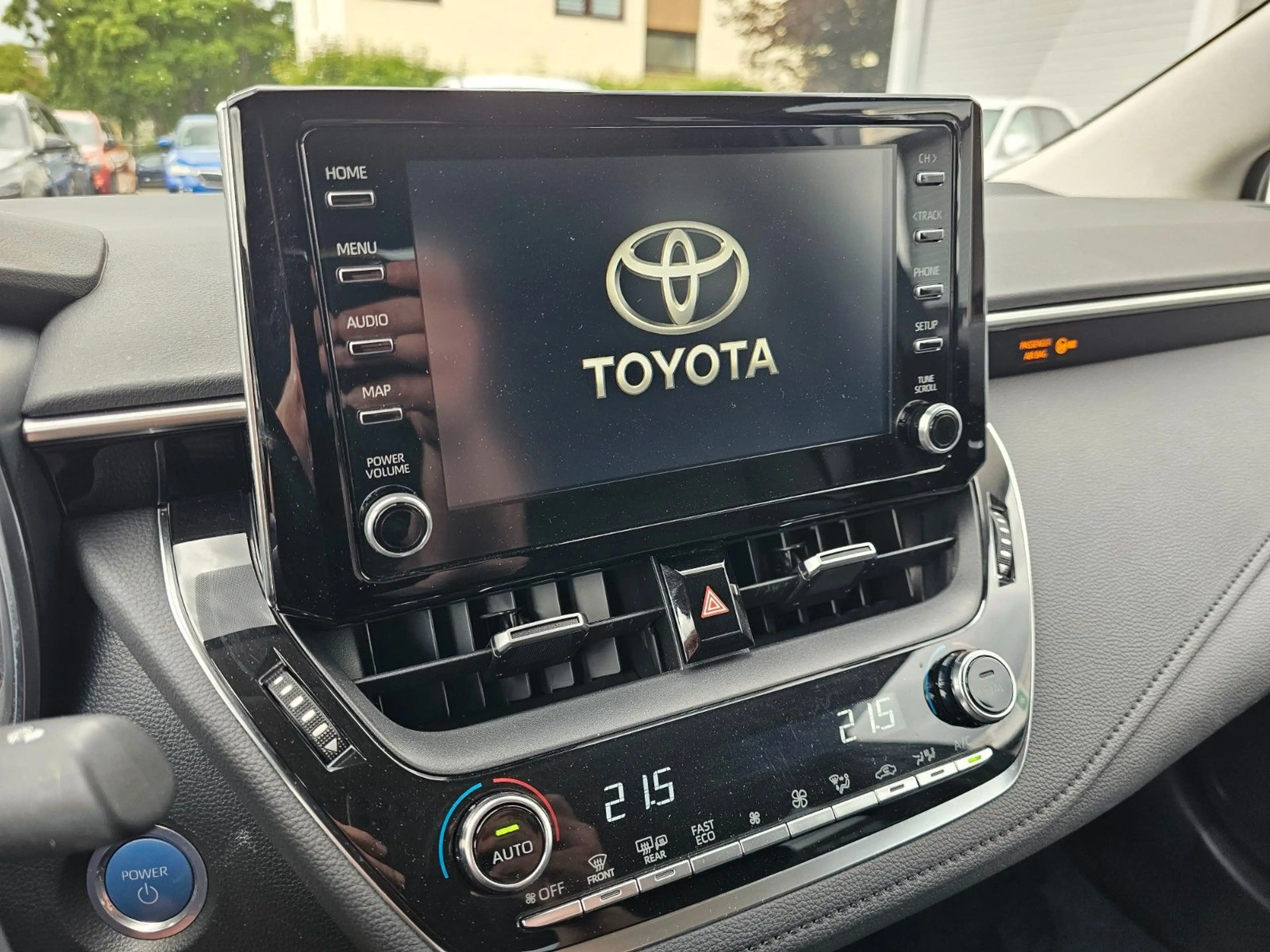 Toyota Corolla Hybrid Comfort — photo 10