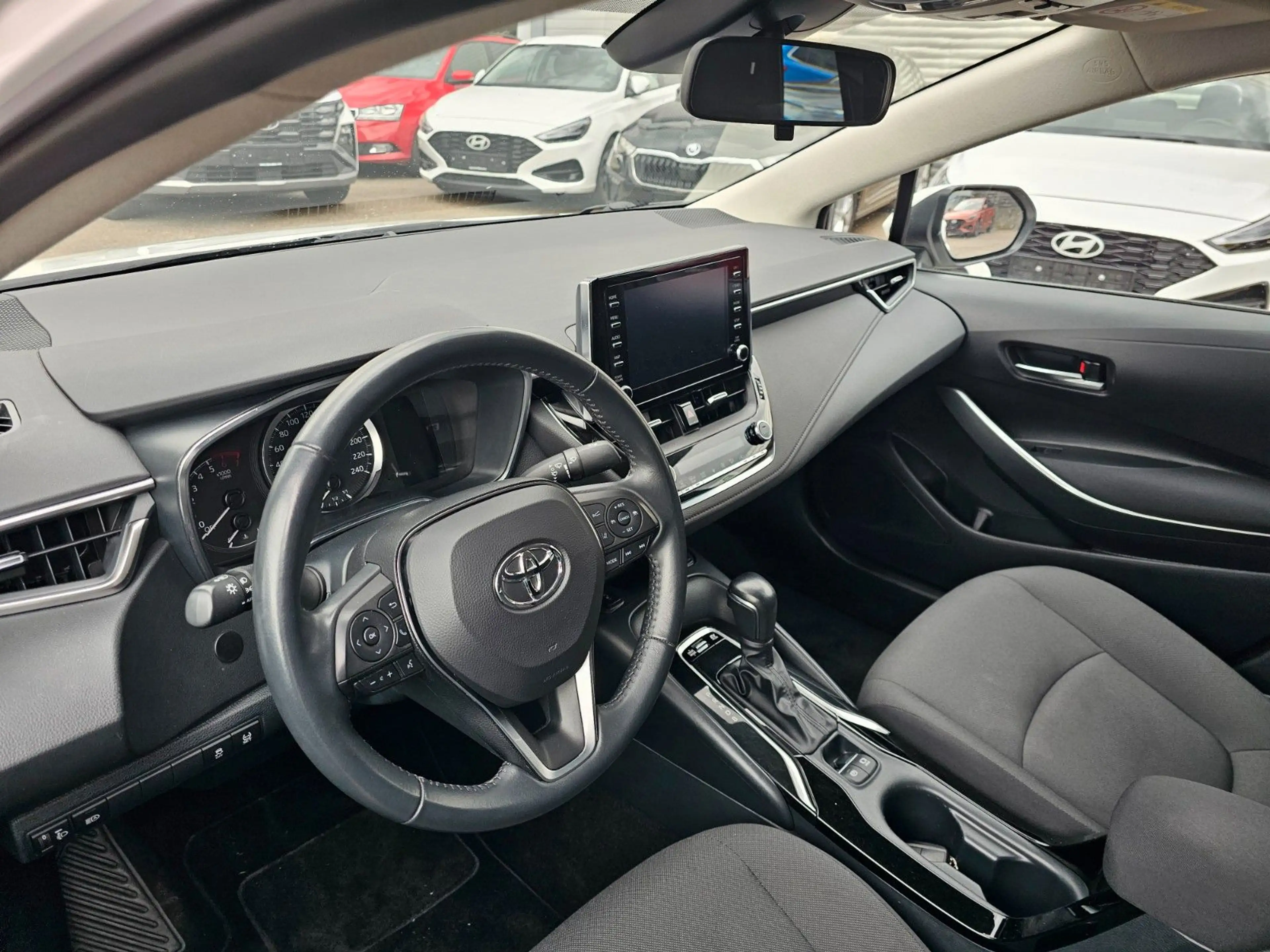 Toyota Corolla Hybrid Comfort — photo 15