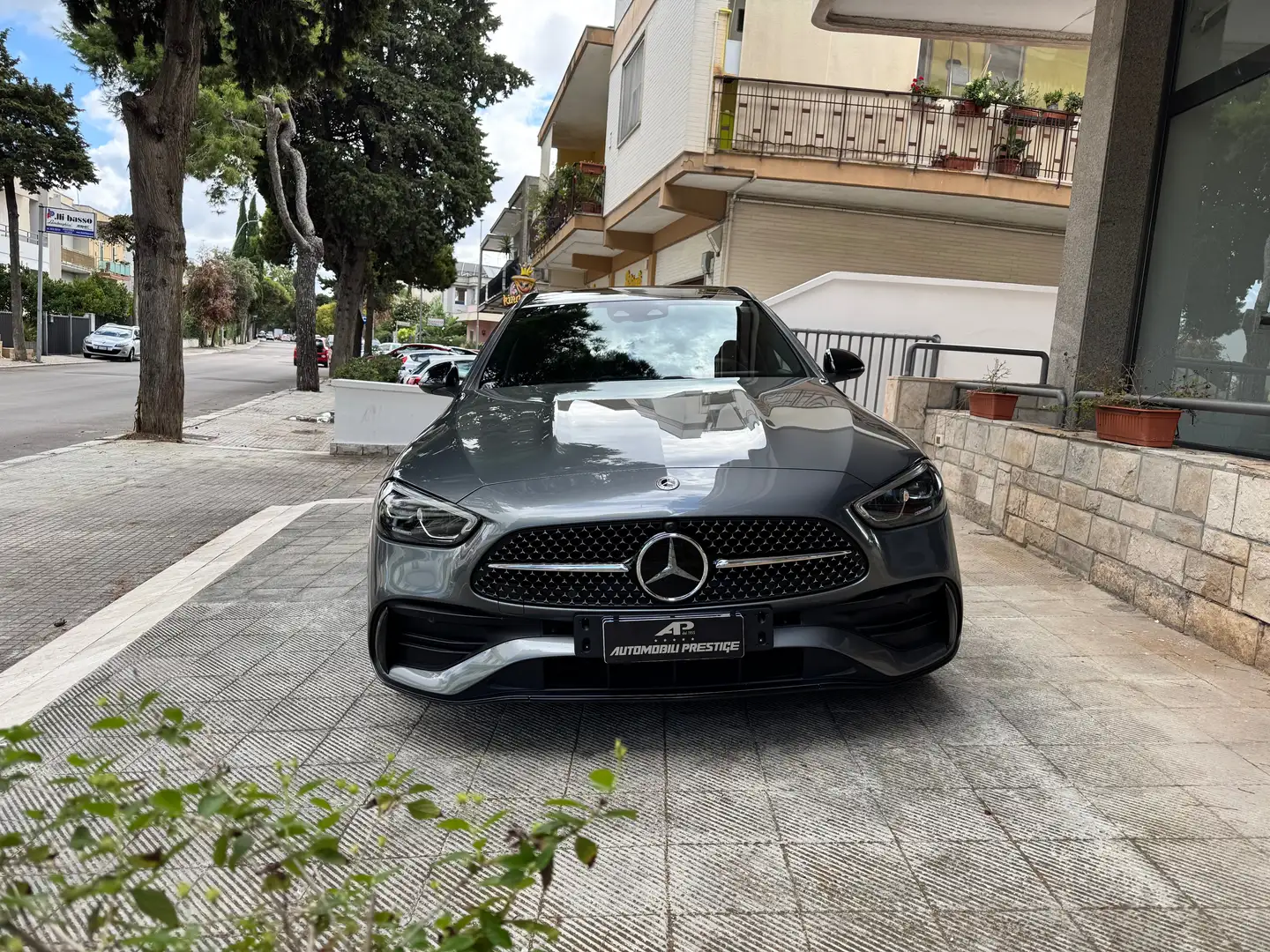 Mercedes-Benz C 300 SW de phev AMG Line Premium Plus auto Grigio - 2