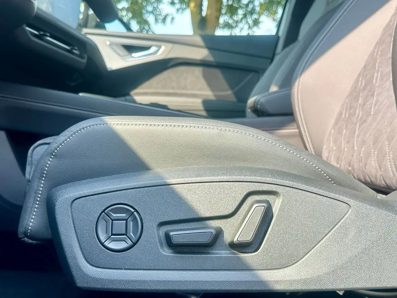 Audi Q4 2026 — фото 10