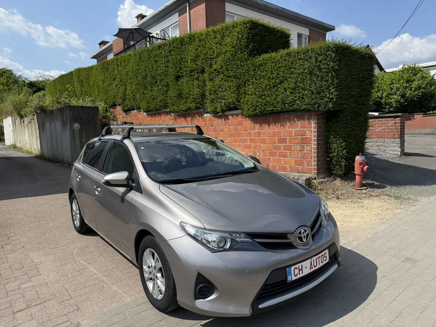 Toyota Auris 1.33i- PRETE A IMMATRICULER - GARANTIE - 1