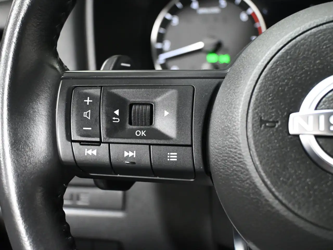 Nissan Rogue photo Nissan Rogue