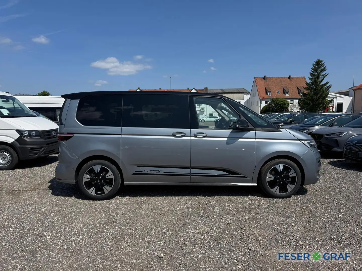 Volkswagen T7 Multivan Life 2,0 l TDI SCR 110 kW Noir - 2