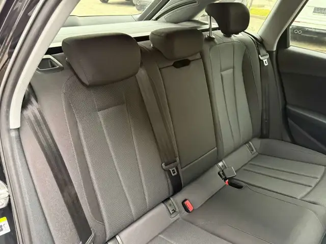 Audi A4 view 20