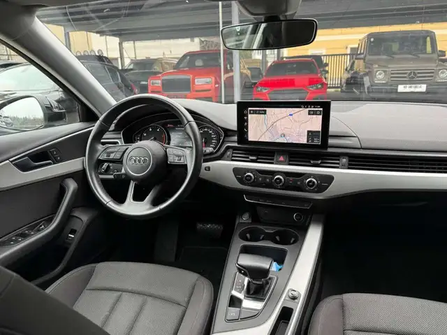 Audi A4 view 27