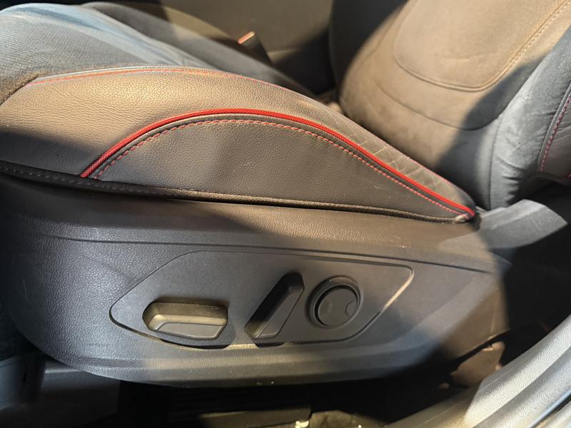 Hyundai TUCSON 1.6 T-GDI HEV Premium N line | Full Options | — photo 12