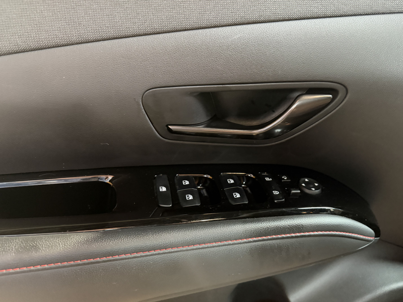Hyundai TUCSON 1.6 T-GDI HEV Premium N line | Full Options | — photo 11