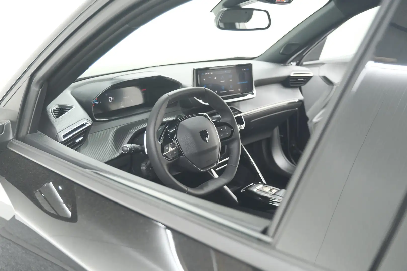 Peugeot 2008 Hybrid 136 e-DCS6 Allure | 360 Camera | Adaptieve Zwart - 2